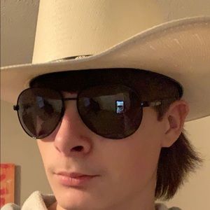 Meet your Posher, Noah